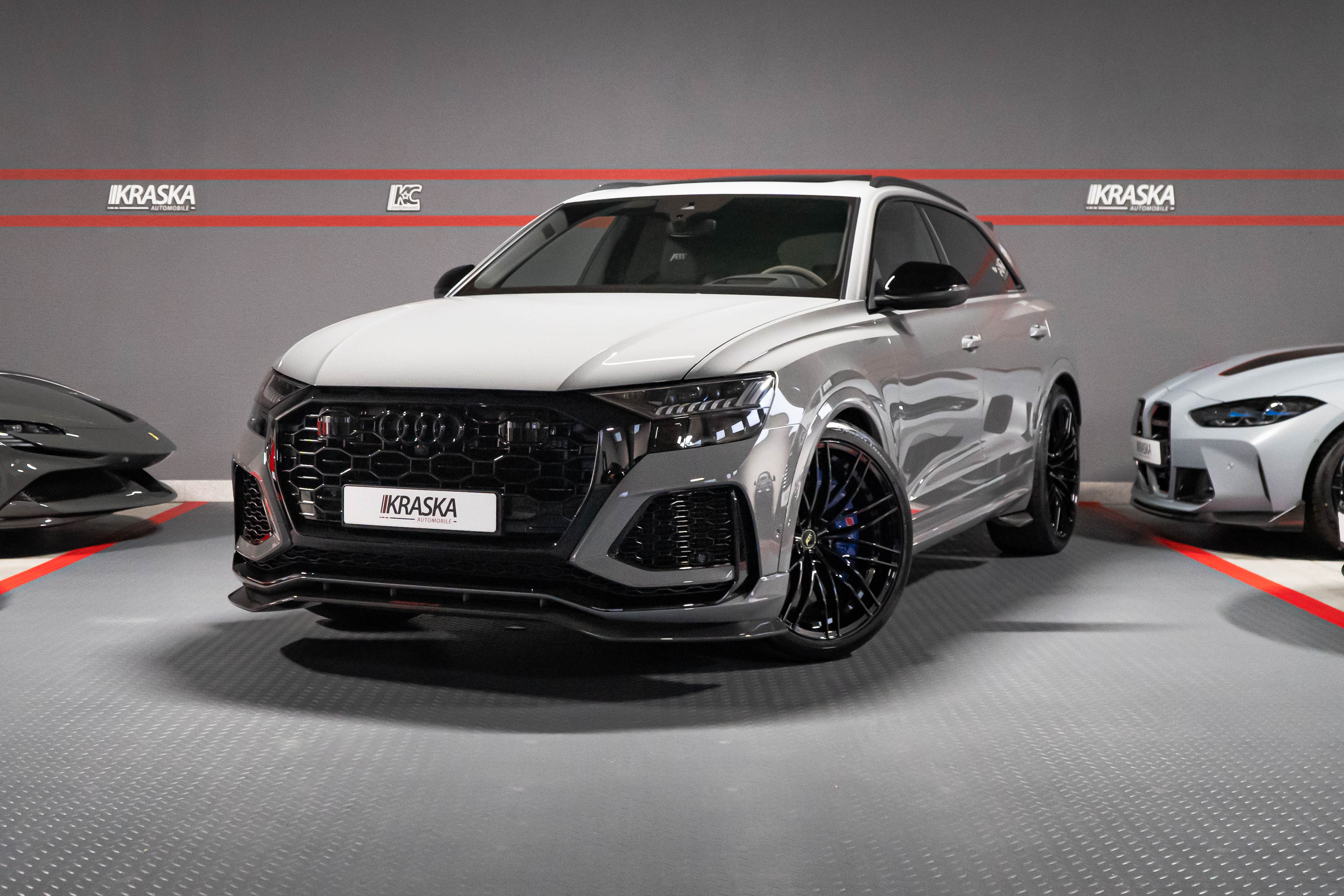 RSQ8 4.0 TFSI AHK PANO STHZ KERAMIK ABT RSQ8-S
